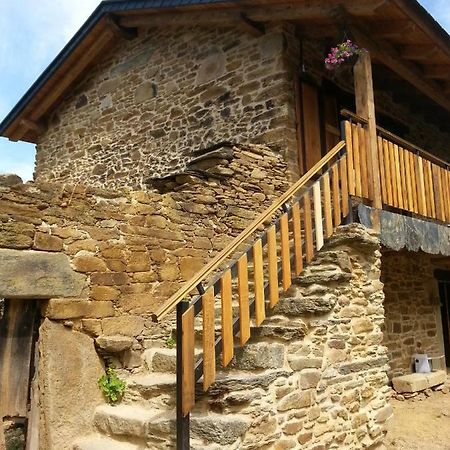 Triufe Casa Rural Calma Del Lago المظهر الخارجي الصورة