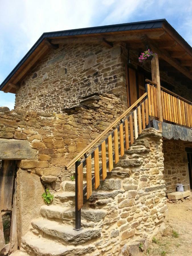 Triufe Casa Rural Calma Del Lago المظهر الخارجي الصورة